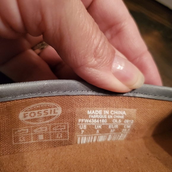Fossil Slip-on Sneakers - Picture 7 of 10